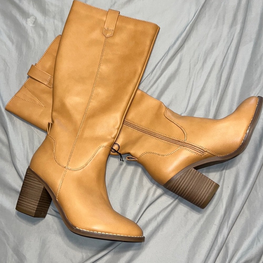 🆕 heeled boots
